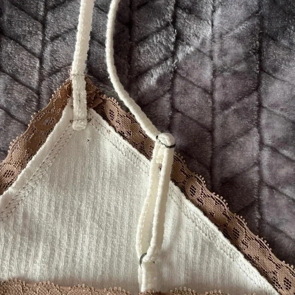 Aeropostale women tank top cream lace trim size XL NWT adjustable Straps summer - Picture 4 of 4